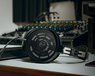 Audio-Technica: ATH-R30x Professional Open Back Reference Headphones