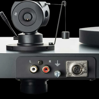 Pro-Ject: Debut PRO S B Balanced Turntable - Satin Black