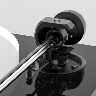 Pro-Ject: X1 B Turntable