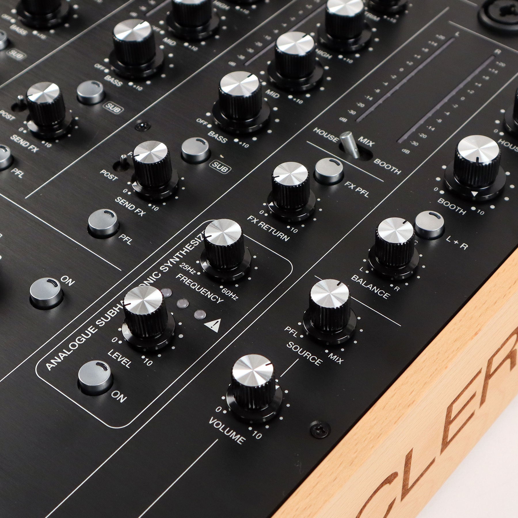 Ecler WARM4 FourChannel Analogue Rotary Mixer —