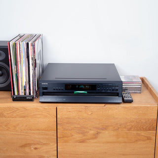Onkyo: DX-C390 6-Disc Carousel CD Changer