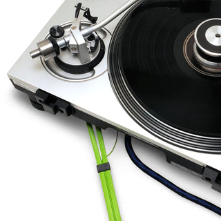 Oyaide: NEO d+ Premium RCA + Ground Turntable Cable - 1.0M