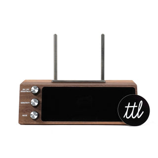 Petru: Smart Now Playing Vinyl Record Stand