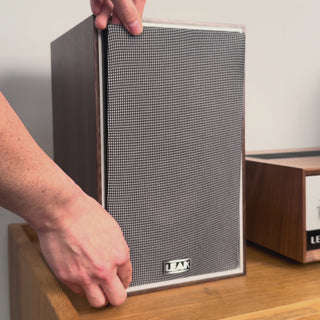 Leak: Sandwich 100 Bookshelf Speakers - Walnut / Pair