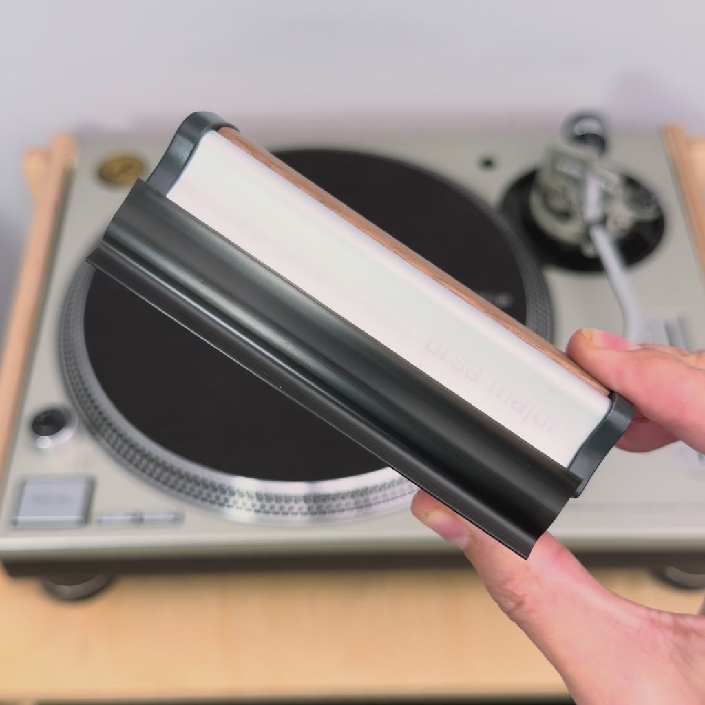 Ursa Major: Record Cleaning Brush