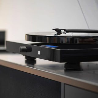 Pro-Ject: Juke Box E1 Turntable w/ Built-In Amplifier, Bluetooth Receiver