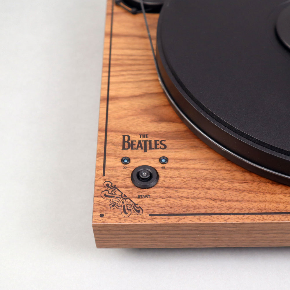 Pro-Ject: 2Xperience SB Turntable - Sgt. Pepper's Edition (All Proceeds Go To Charity)