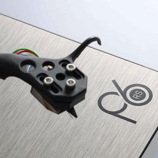Rega: Planar 6 RS Turntable w/ Nd9 Cartridge