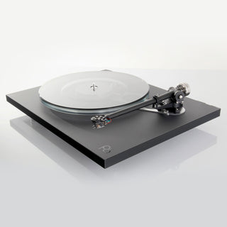 Rega: Planar 6 Turntable w/ ND5 Cartridge - Polaris Grey