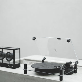 Transparent: Transparent Turntable