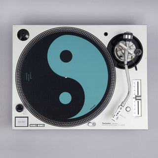 Turntable Lab: Dr. Suzuki Record Mat - Dark Mode