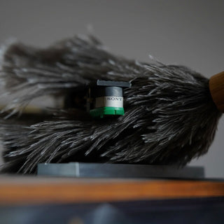 Vinyfix: Record Duster & Single Adaptor / Stand