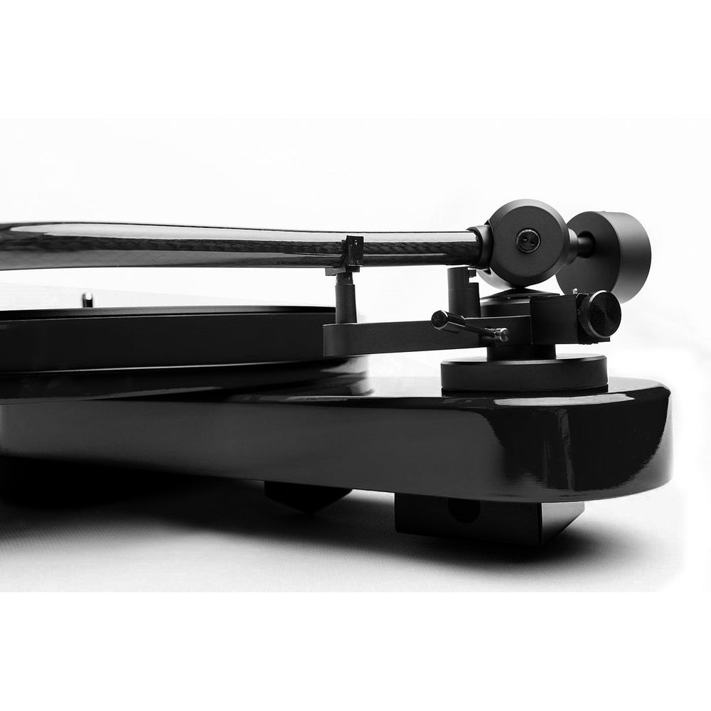 Pro-Ject: RPM 3 Carbon Turntable - White / Moonstone MM (RPM3)