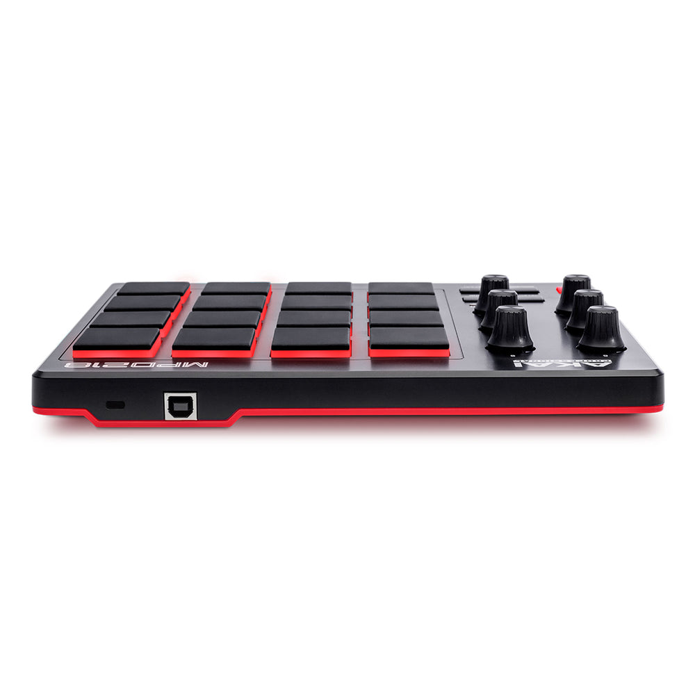 Akai: MPD218 Highly Playable Pad Controller