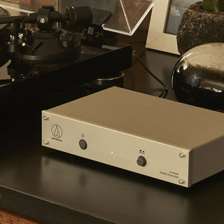 Audio-Technica: AT-PEQ30 Phono Preamp