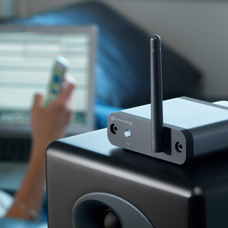 Audioengine: B1 Bluetooth Music Streamer / Receiver