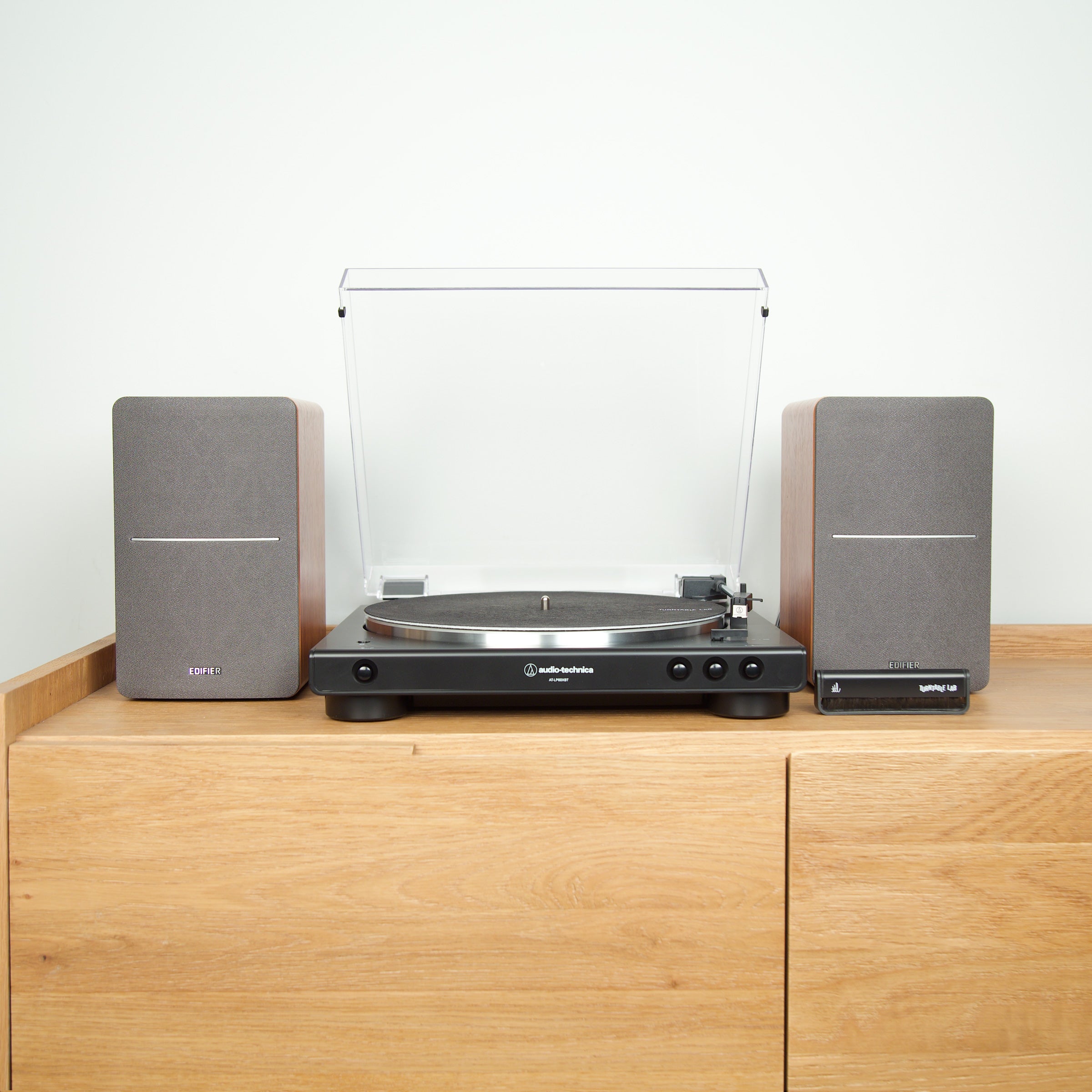 Audio-Technica: AT-LP60X Edifier R1280DB Turntable Package