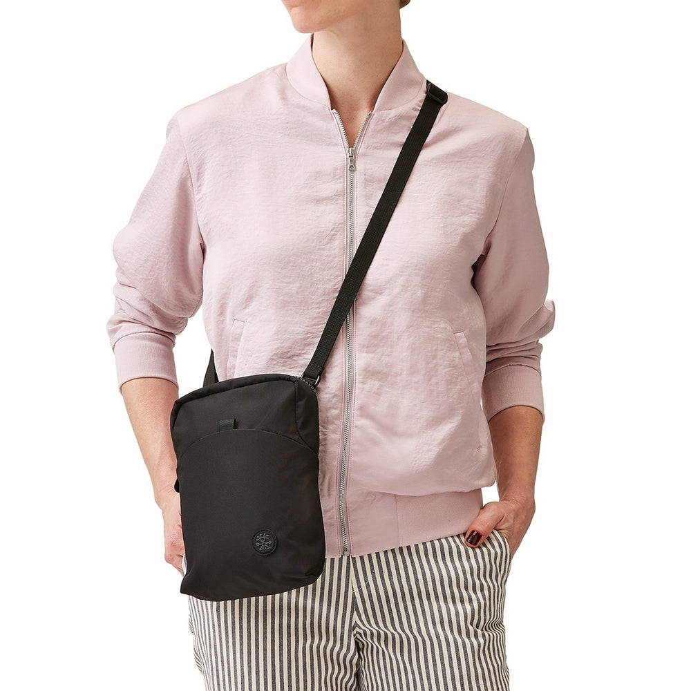 Crumpler: Mini Milonas Accessories Bag - Black