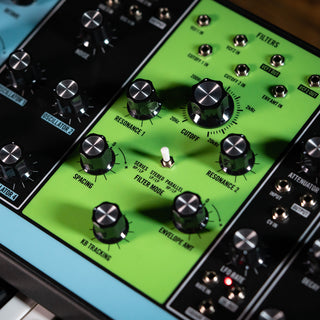 Moog: Matriarch Analog Semi-Modular Synthesizer