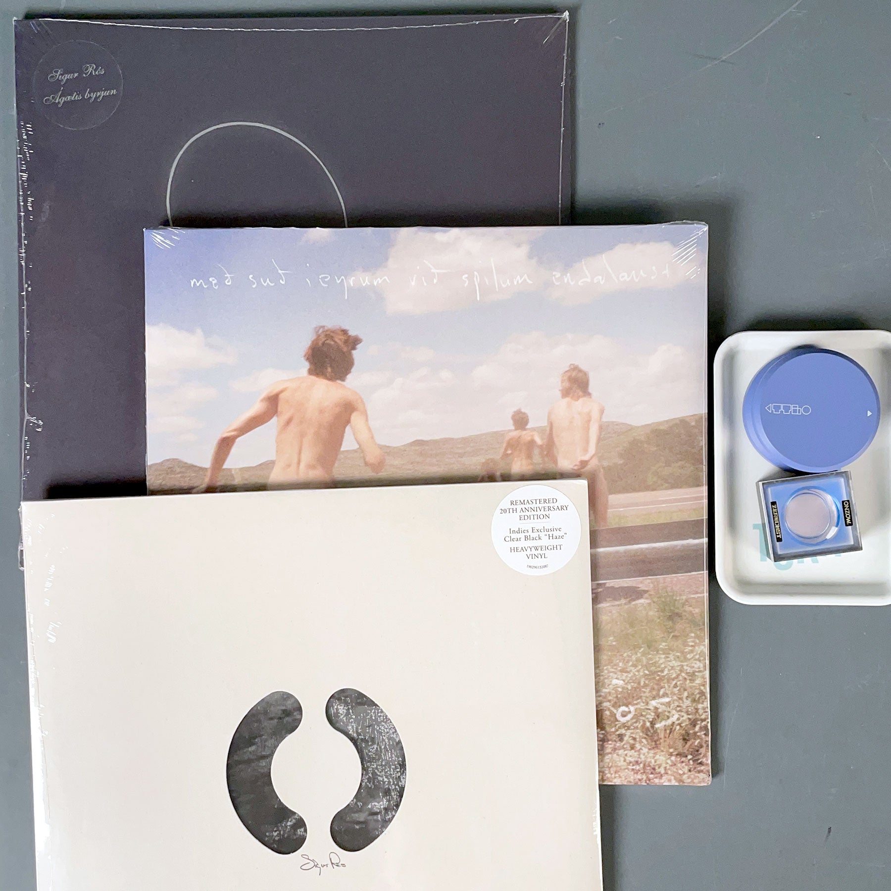 アート・デザイン・音楽 Sigur Ros: Me Sud I Eyrum Vid Spilum アート・デザイン・音楽 Sigur Ros: Me Sud I Eyrum Vid Spilum