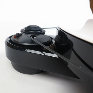 Pro-Ject: RPM 1 Carbon Turntable (Rainier Cartridge) - White (RPM1)