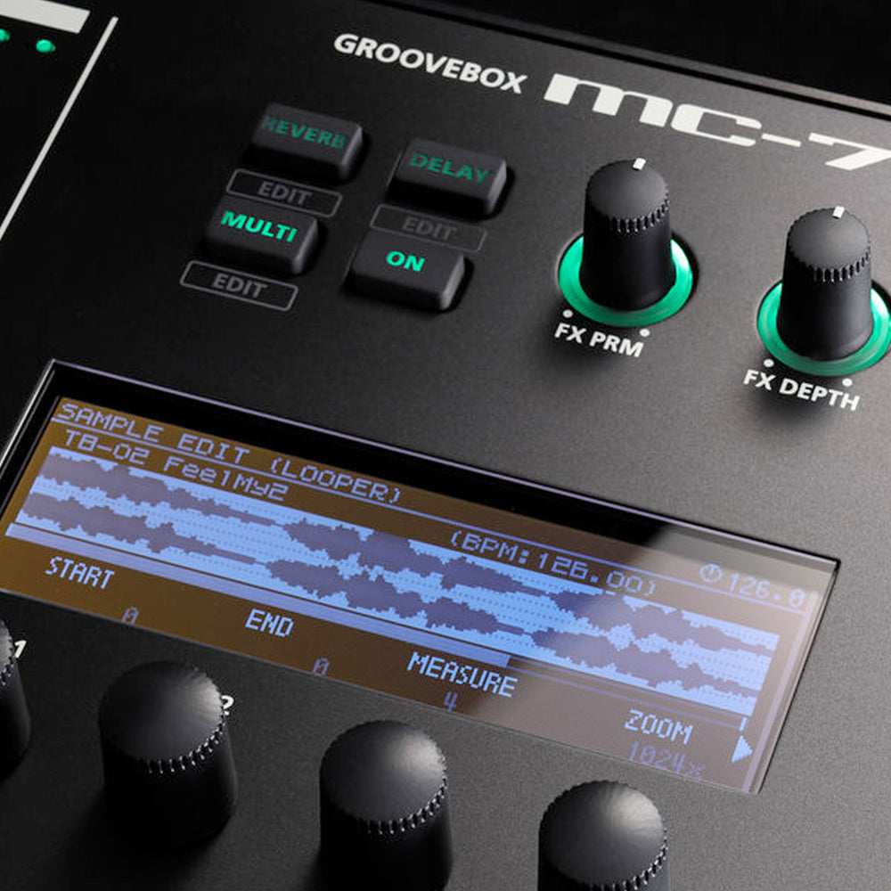 Roland: MC-707 Groovebox